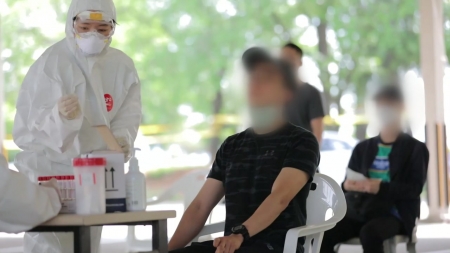 입영자 전원 진단검사, 매주 6천여 명 대상..."젊은 무증상 감염자 찾아낸다"