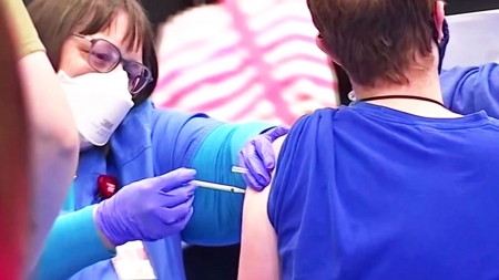 美 FDA, 고령층·고위험군에만 부스터샷 승인