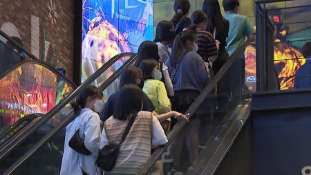 어제 하루 영화 관객 145만 명...재작년 4월 한 달보다 많아