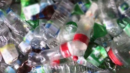 "56개 기업이 플라스틱 오염 절반 책임"...코카콜라 제품 최대