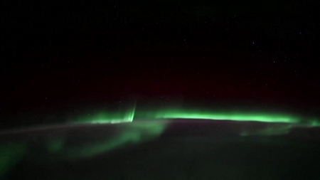 국제우주정거장에서 찍은 오로라 공개...아름다운 초록빛 향연