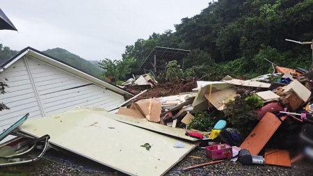 충남 청양 산사태 발생...주민 2명 매몰됐다가 구조
