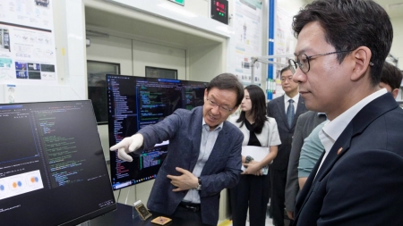 배경훈 "양자·AI 융합 필요...양자종합계획 수립 본격화"