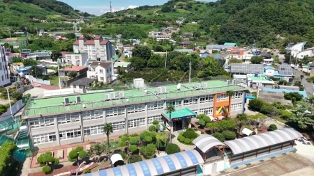 아이들 웃음소리 '뚝'...섬마을 주민들의 학교 살리기