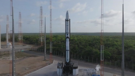 국내 첫 상업용 발사체 '한빛-나노' 내일 새벽 발사