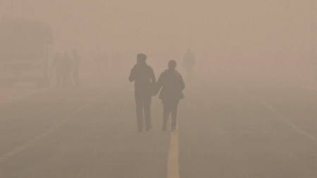 "독성 스모그 피해서"...산으로 가는 인도인들