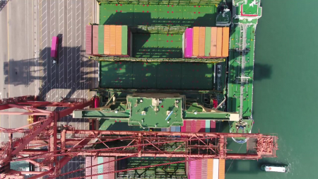 위기 속에서 신기록 쓴 ’수출 성적표’...반도체가 이끌었다