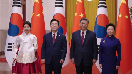 두 달 만에 한중 회담..."양국 관계 전면 복원 계기"