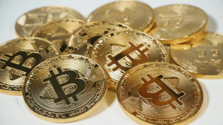 "19만 달러" vs "1만 달러"...비트코인 ’엇갈린 시선’ 이유는?