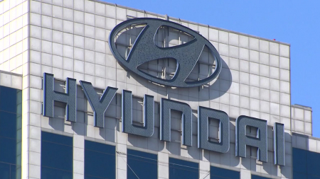 현대차, 최대 매출에도 영업이익 20% '뚝'...관세로 '4조' 부담