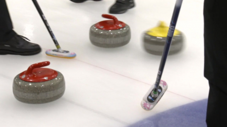 빙판 위의 '미세 알갱이' 컬링의 승부를 결정하다!