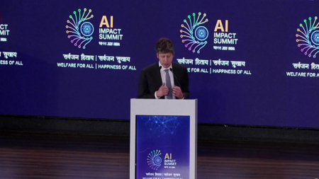 오픈AI 올트먼 "AI 기술 시급히 규제해야...국제조정기구 필요"