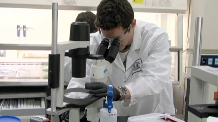 "스트레스 받은 주변 사람의 땀, 냄새 통해 전염"