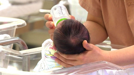 출생아 증가 폭 15년 만에 최대...합계출산율 0.80명대 회복