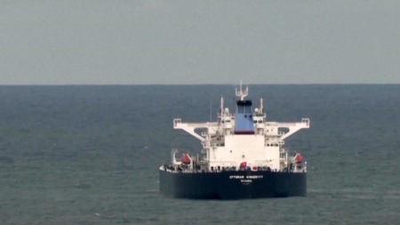 해양수산부, '호르무즈 고립' 선원 183명 송환 계획 점검