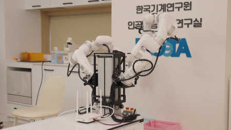 테이블 정리·분리 수거도 거뜬…작업 배우는 AI 로봇 기술 개발