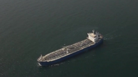 트럼프 "호르무즈 이용 국가가 항행 책임지면 어떨까"…역할 압박