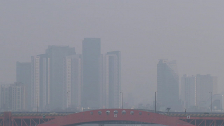 스모그 유입에 공기질 악화...영남 초미세먼지 '매우 나쁨'