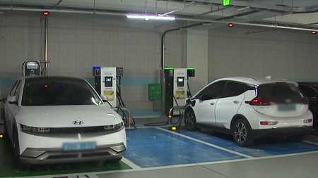 2월 전기차 신규 등록 '역대 최다'...고유가에 강세 이어질 듯