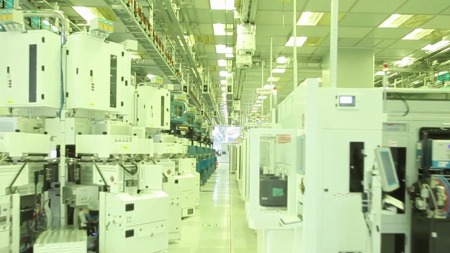 반도체 28% 급증...2월 산업생산, 5년 8개월 만에 최대 폭 증가