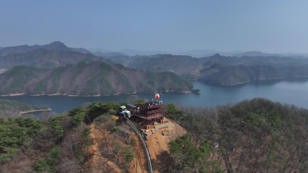 청남대 '모노레일' 개통...대청호 절경 한눈에