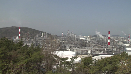 산업부 "정유 4사, 원유 2천만 배럴 이상 확보...6월까지 수급 문제없다"