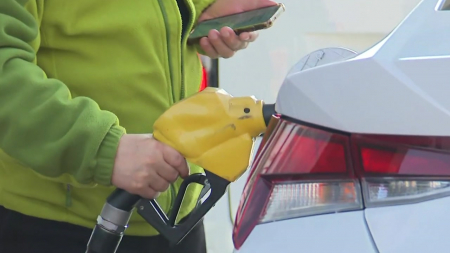 전국 휘발윳값도 1,900원 돌파...서울 1,950원대