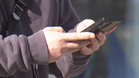 '사용자 번호 이용해 스팸 발송'…악성 앱 설치 주의