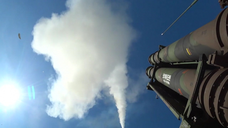 "사우디, 한국 천궁Ⅱ 조기인도 타진...UAE도 추가 요격미사일 요청"