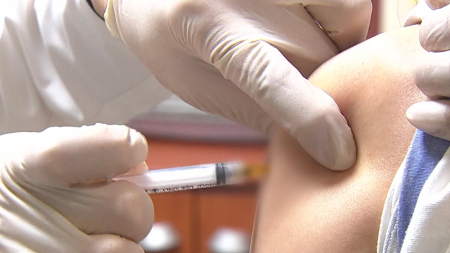 고위험군 대상 코로나19 예방접종 연장