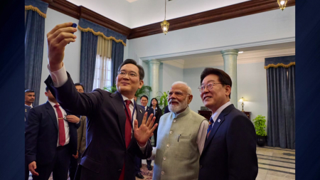 이 대통령·모디·이재용 셀카..."새길 개척할 파사석탑 쌓자"