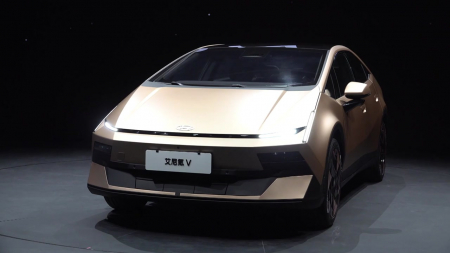 중동전쟁에 '전기차 굴기' 가속...현대차도 재도전