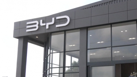 BYD 1분기 순이익 반토막...중국 전기차 한국시장 눈독