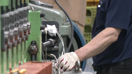 3월 생산 0.3%·소비 1.8%·투자 1.5%↑...6개월만에 트리플 증가