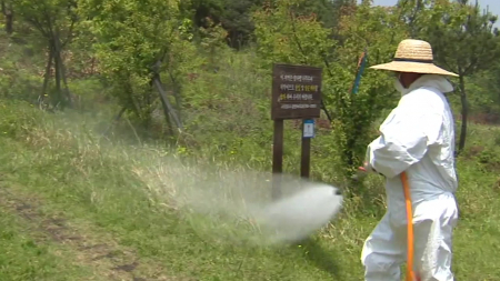 야외활동 늘어나는 봄철…진드기 감염병, 대응법은?