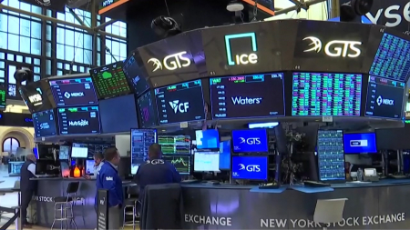 S&P 500·나스닥, 메모리 주 급등에 사상 최고치 마감