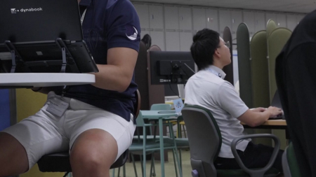 '반바지' 입은 공무원...펄펄 끓는 일본 '열사병 경보'