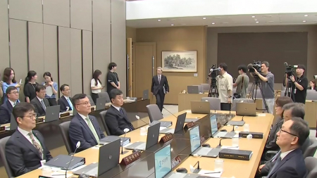 한국은행, 기준금리 2.5%→2.75%↑..."금융안정 리스크 지속"